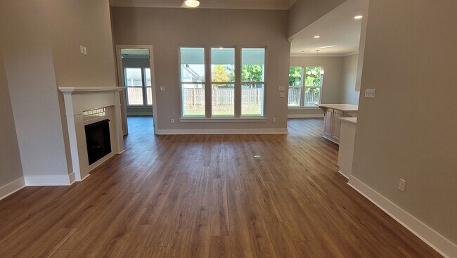 Building Photo - Brand New home in Woodstock Park!