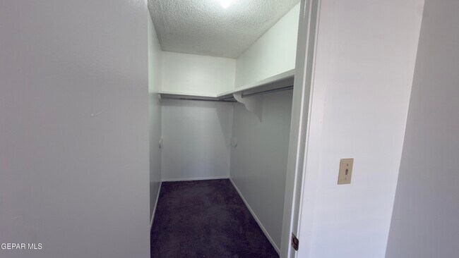 Building Photo - 101 3 N Trevino Rd