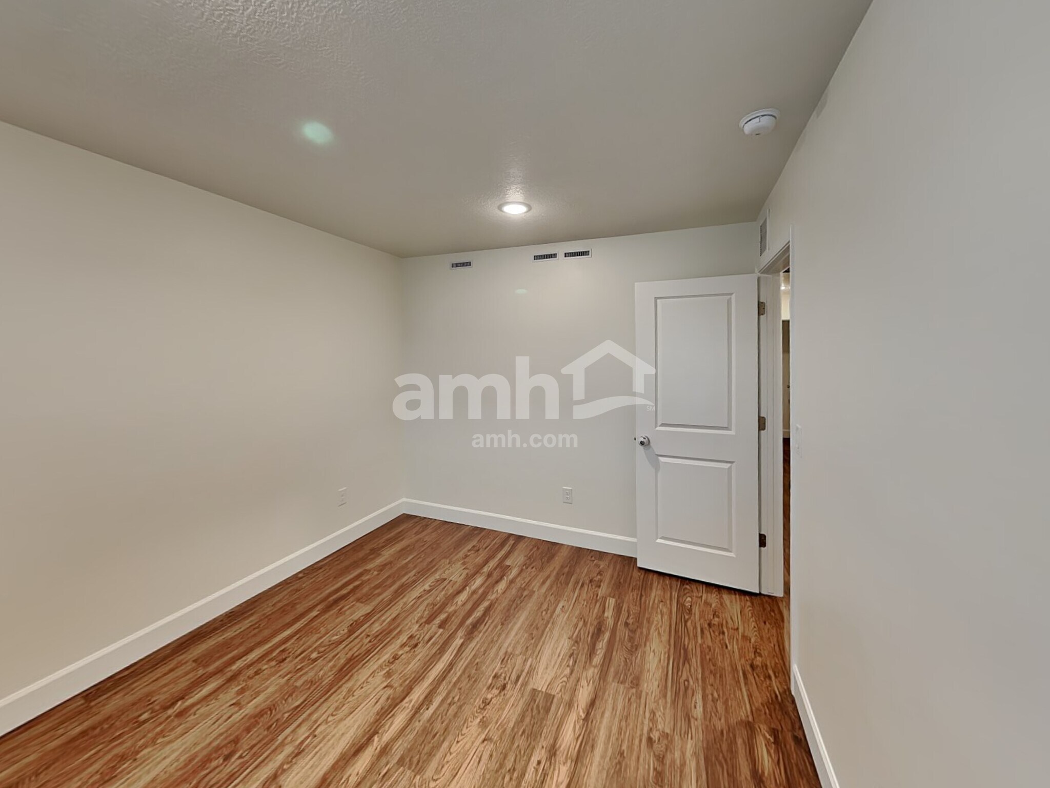 Building Photo - 201 Allen Ln