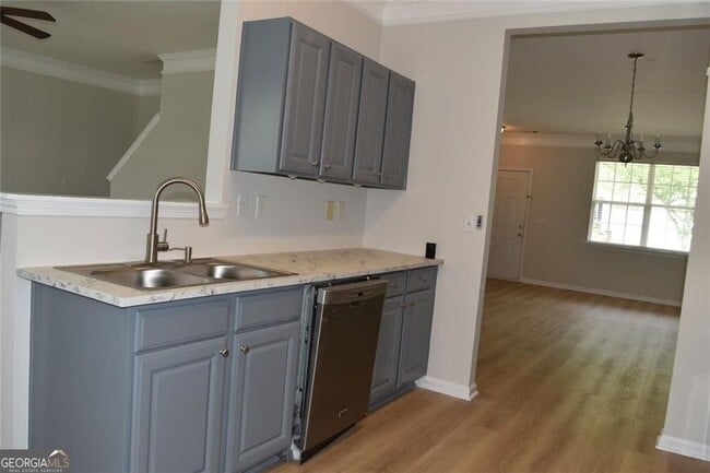 Building Photo - 556 Windstone Trail