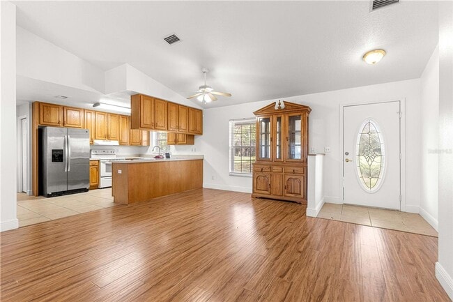 Building Photo - 3/2 Farm Home on 18.25 acres