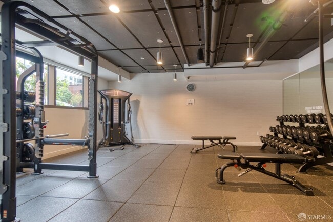 Building Photo - 2177 3rd St