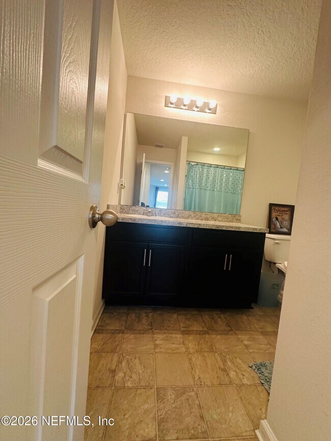 Building Photo - 12573 Grn Mdw Dr