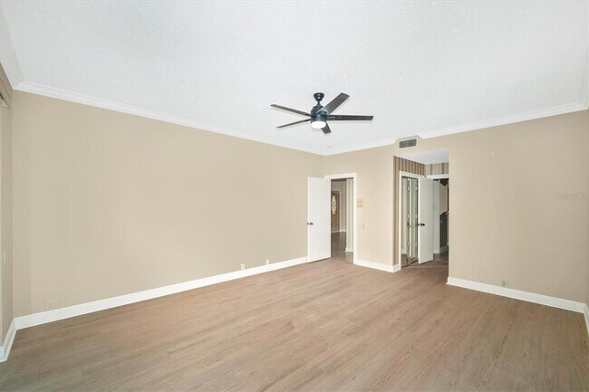 Building Photo - 7669 Fairway Woods Dr