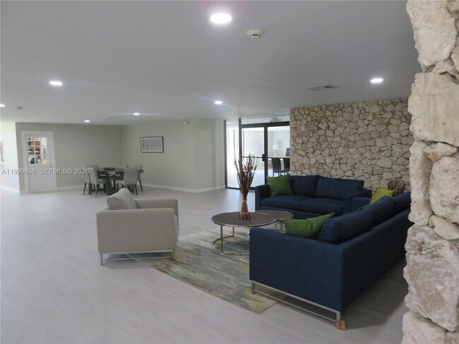 Building Photo - 8075 SW 107th Ave