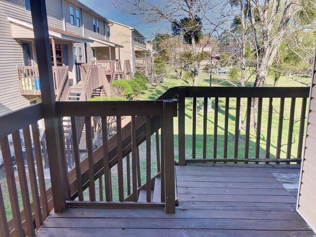 Building Photo - Myrtle Beach - 2 Bedroom / 2 Bathroom Town...