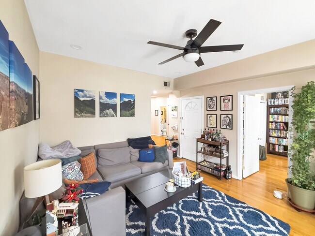 Building Photo - 153 Amory St