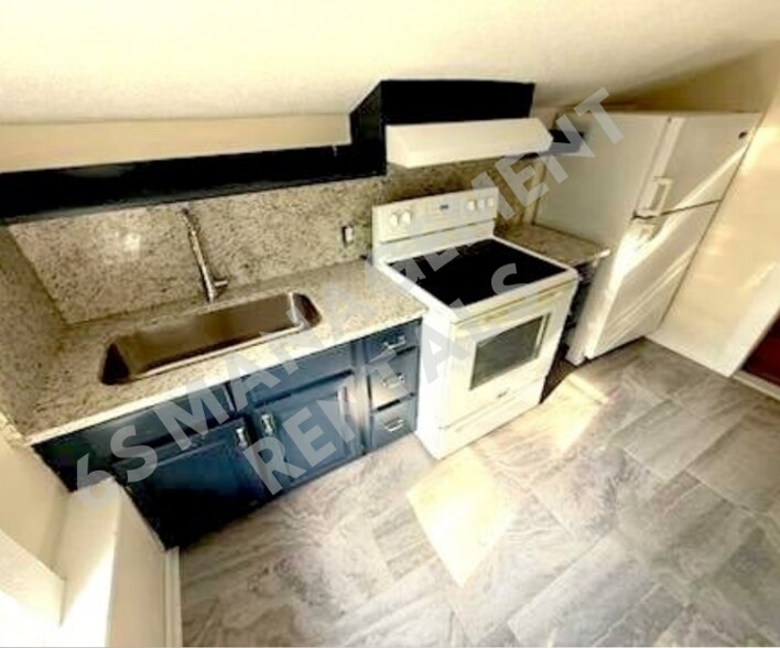 Building Photo - 1100 Harrison Ave