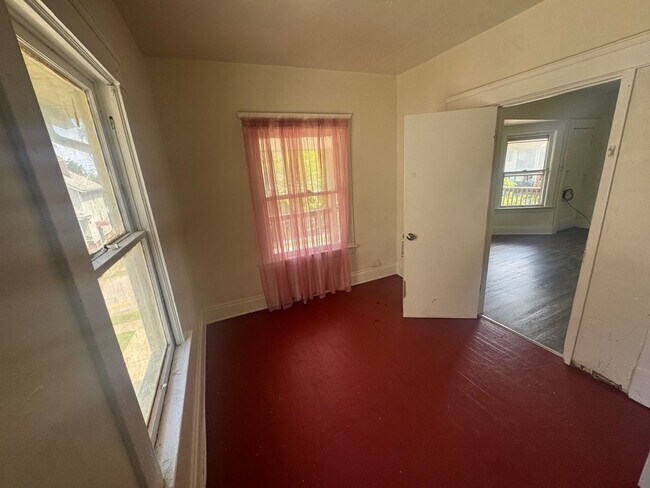 Building Photo - 14012 Scioto Ave