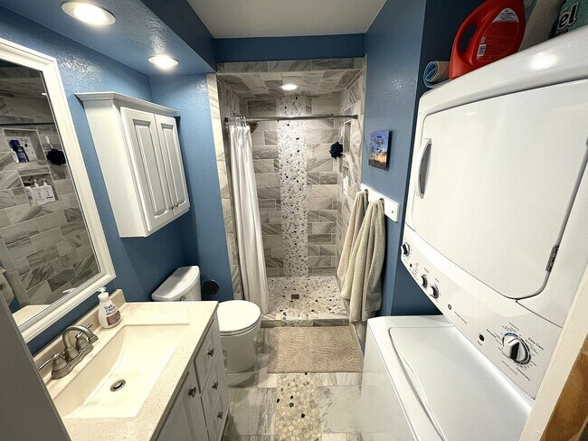 Building Photo - Furnished Ground Floor Southpointe Condo Available