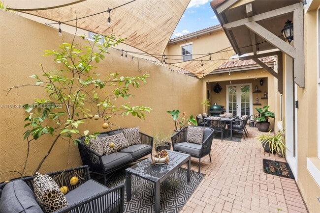 Building Photo - 14721 SW 13th St