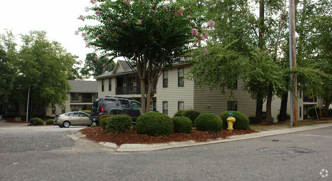 Hunter's Ridge - Hunter's Ridge Apartments