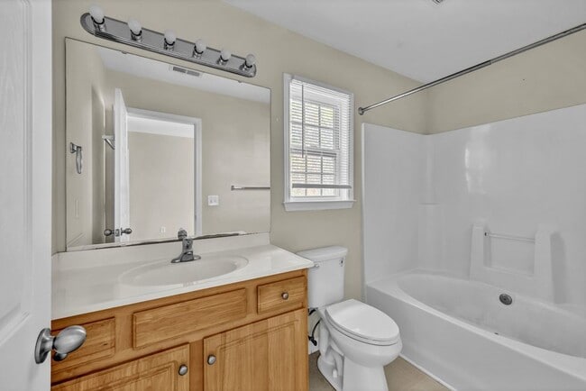 Building Photo - 2029 Jackson St