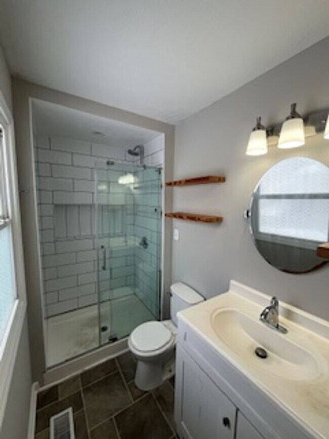 Building Photo - Sycamore Knolls: Comfort, Space & Convenience on Bloomington's East Side