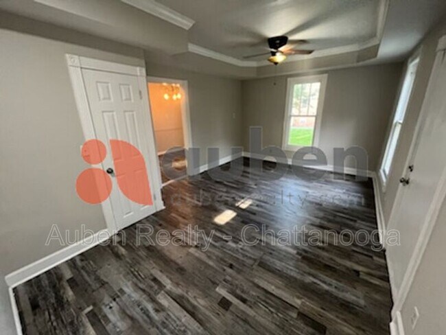 Building Photo - 52 Wilburger St