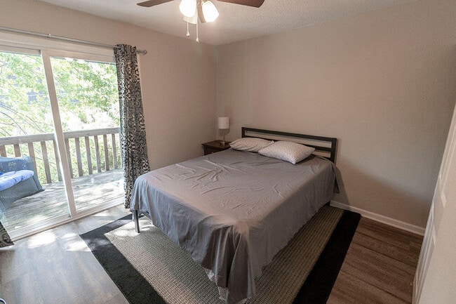 Building Photo - 105 N Garth Ave