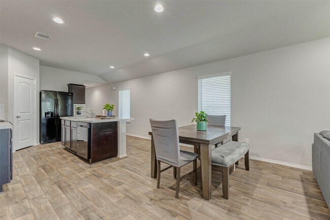 Building Photo - 23135 Barrington Bluff Trail