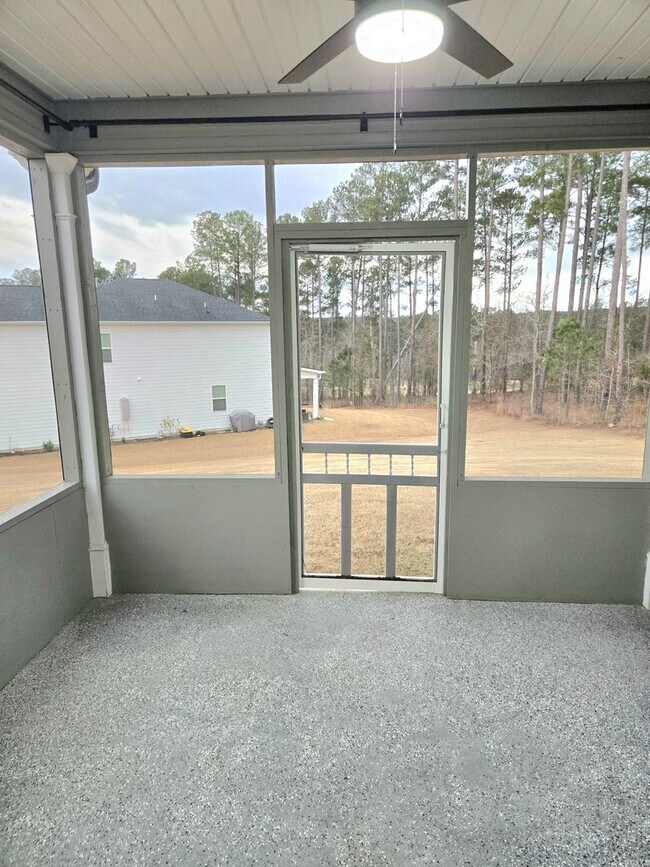 Building Photo - 4828 Southwind Rd