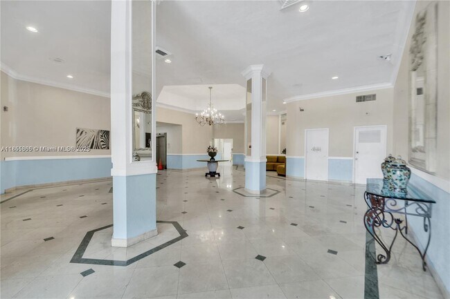 Building Photo - 1301 NE Miami Gardens Dr