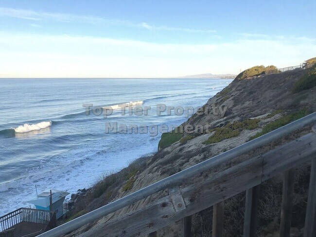 Building Photo - ***Carlsbad Beach House - 3 bed / 2.5 bath...