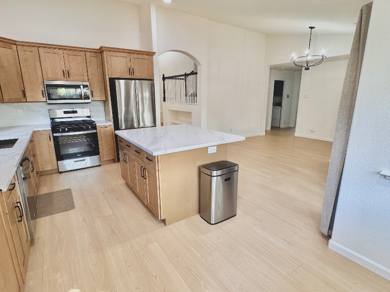 Building Photo - 3602 Swan Ct