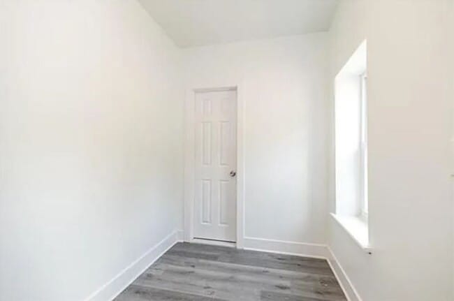 Building Photo - Beautiful 4 Bedroom Newly renovated home!