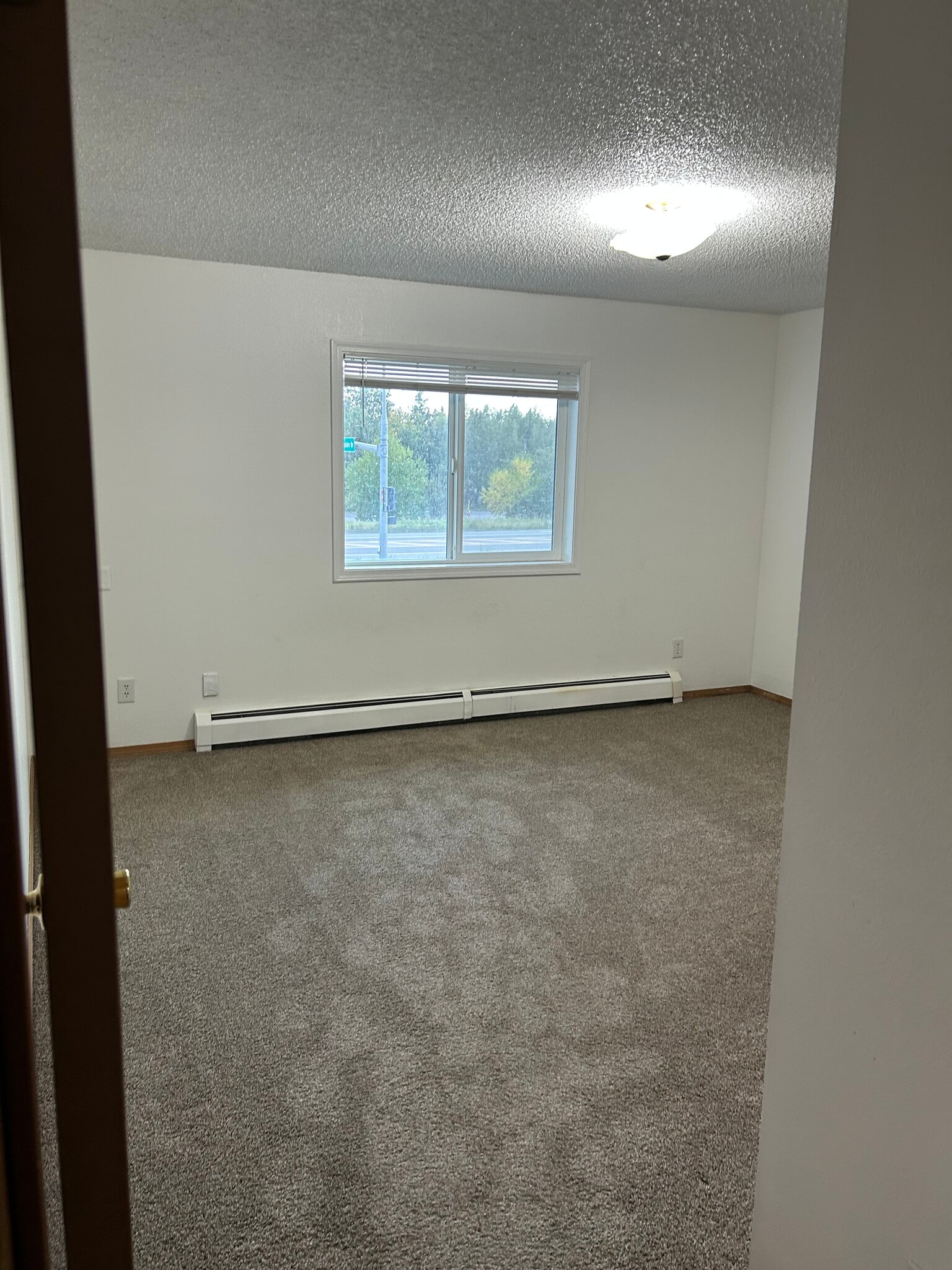 Building Photo - 5001 E Mayflower Ln