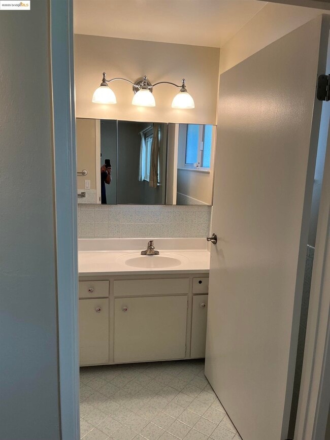 Building Photo - 941 Kittery Way
