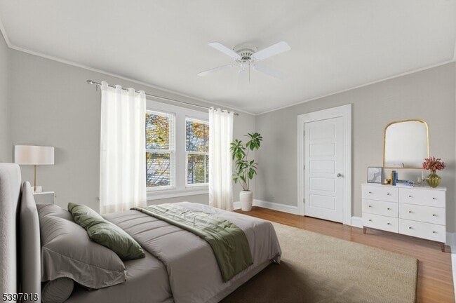 Building Photo - 94 Midland Ave