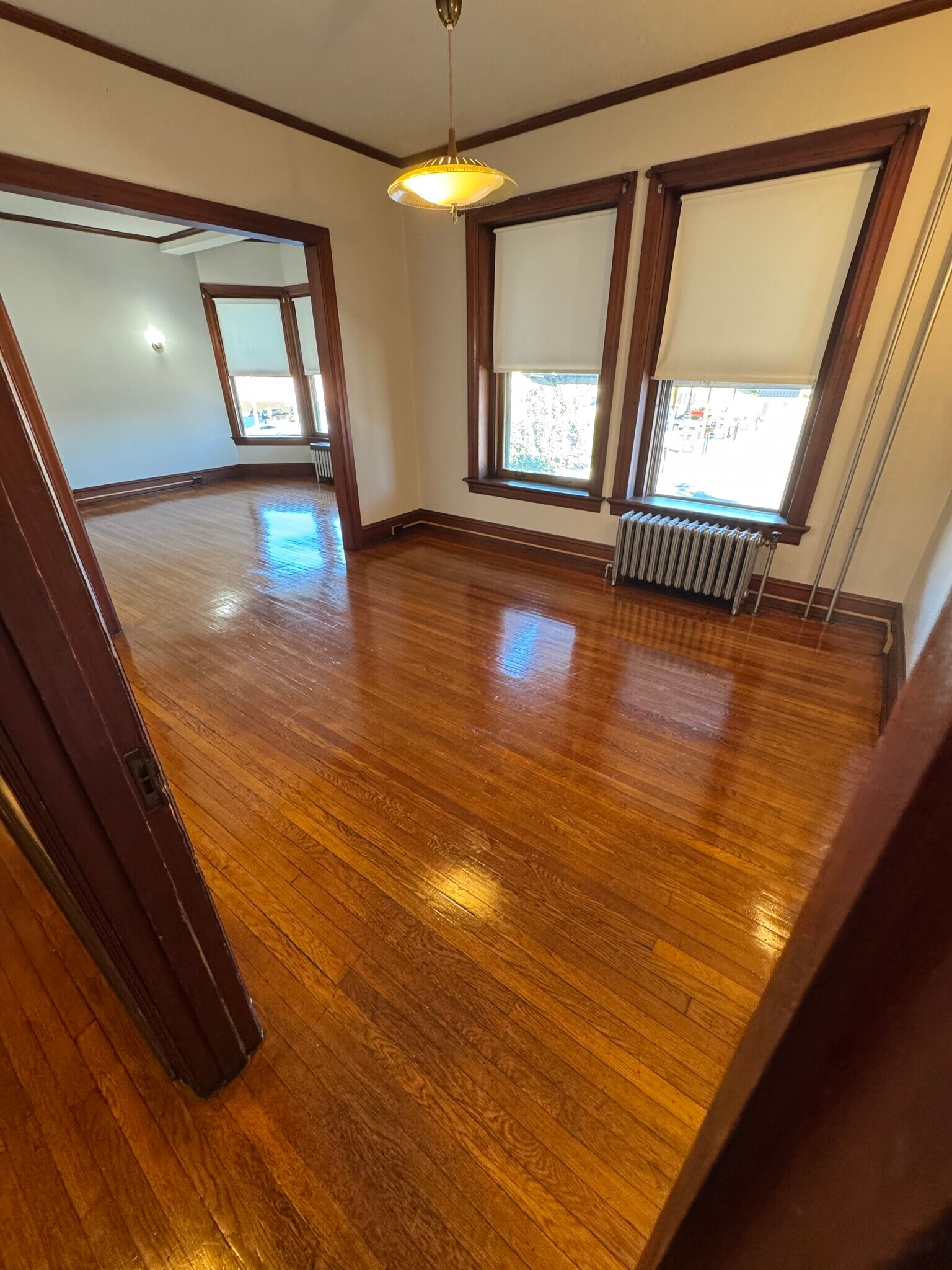Building Photo - 3 E Chestnut St