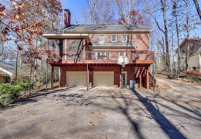 Building Photo - 555 Greenland Rd NE