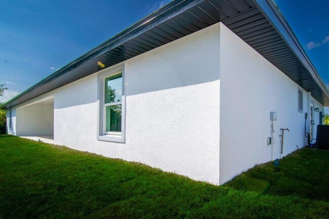 Building Photo - 10654 Washington Rd