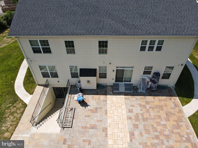 Building Photo - 21 Old Bonifant Rd