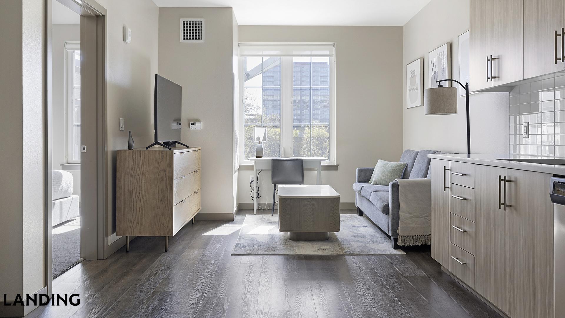 Building Photo - 1850 NW Front Ave