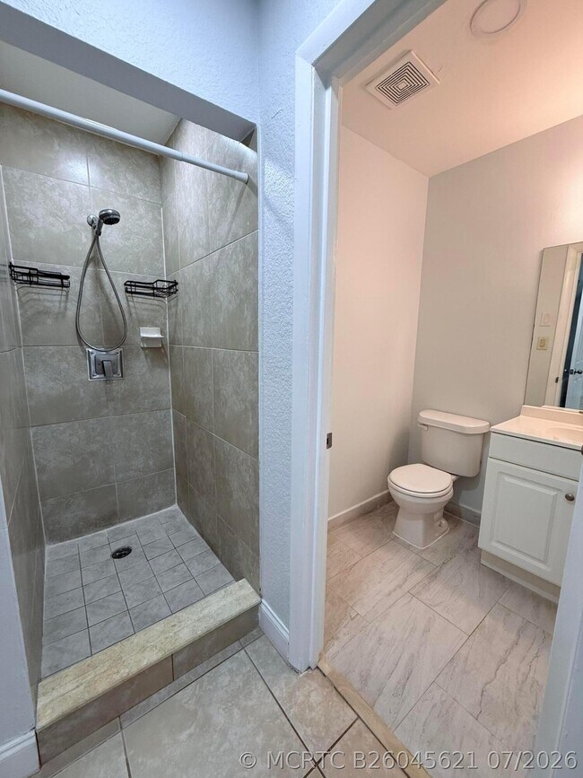Building Photo - 9640 Oakburst Ln