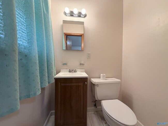 Building Photo - 330 Jack Coleman Dr NW