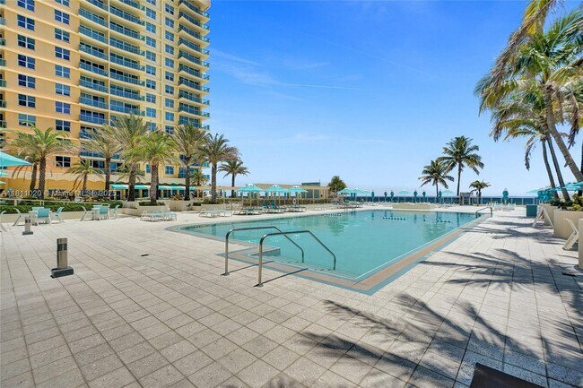 Building Photo - 2501 S Ocean Dr