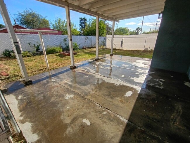 Building Photo - Upgraded 1 bedroom/1 bath in Beaumont!