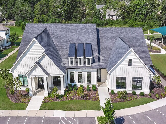 Building Photo - 4845 Chutney Dr