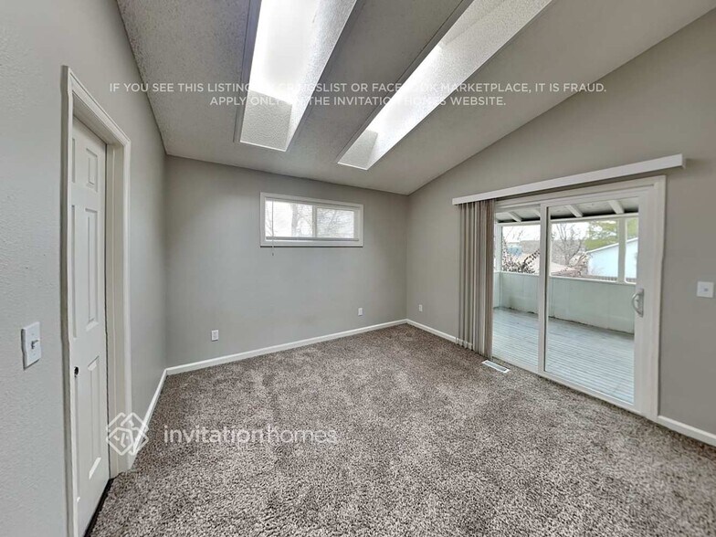 Building Photo - 16735 Blue Mist Cir