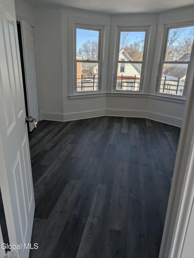 Building Photo - 120 Degraff St