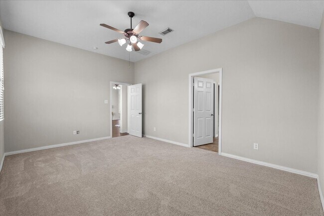 Building Photo - 2120 Red Timber Ct