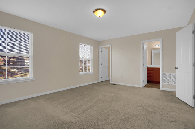 Building Photo - 5175 Winthrop Ave