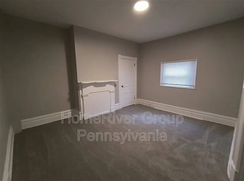 Building Photo - 935 Manton Wy