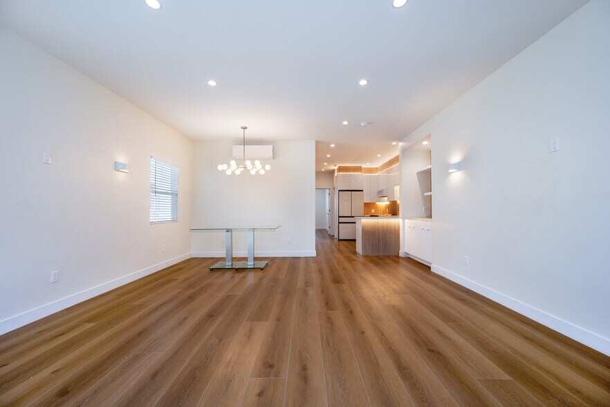 Living room/ Kitchen - 1448 S Holt Ave