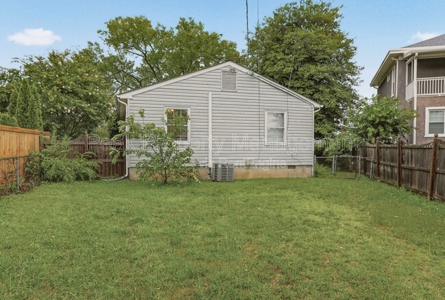 Building Photo - 3322 Woodrow Ave