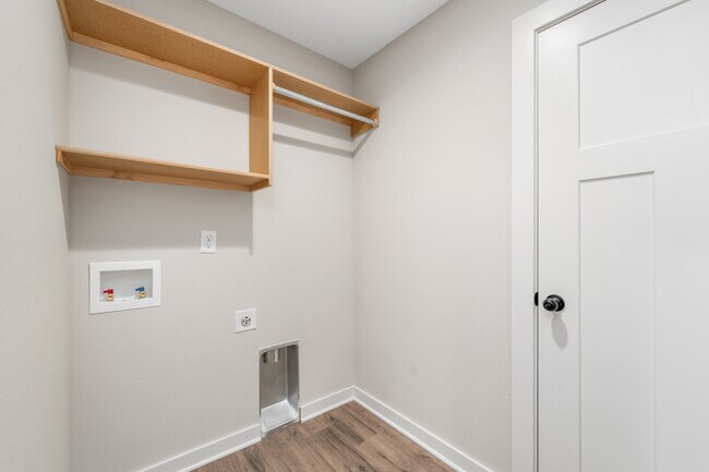 Building Photo - 12719 W Cowboy St