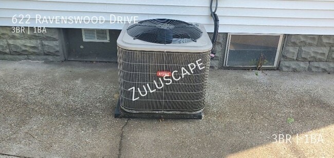 Building Photo - 622 Ravenswood Dr