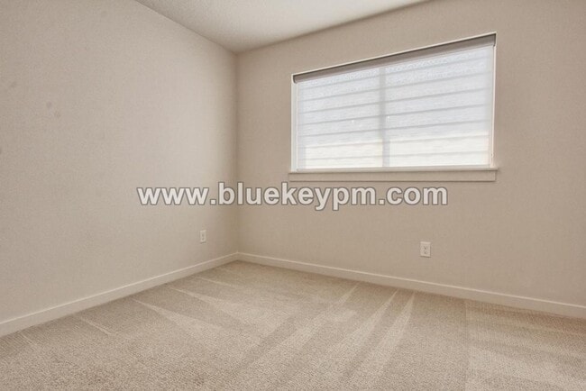 Building Photo - 5 Bed, 3 Bath Home with Tesla Charger in Orchards Near Hockinson Meadows Park