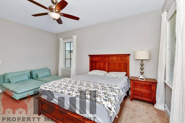 Building Photo - 8233 Canetti St